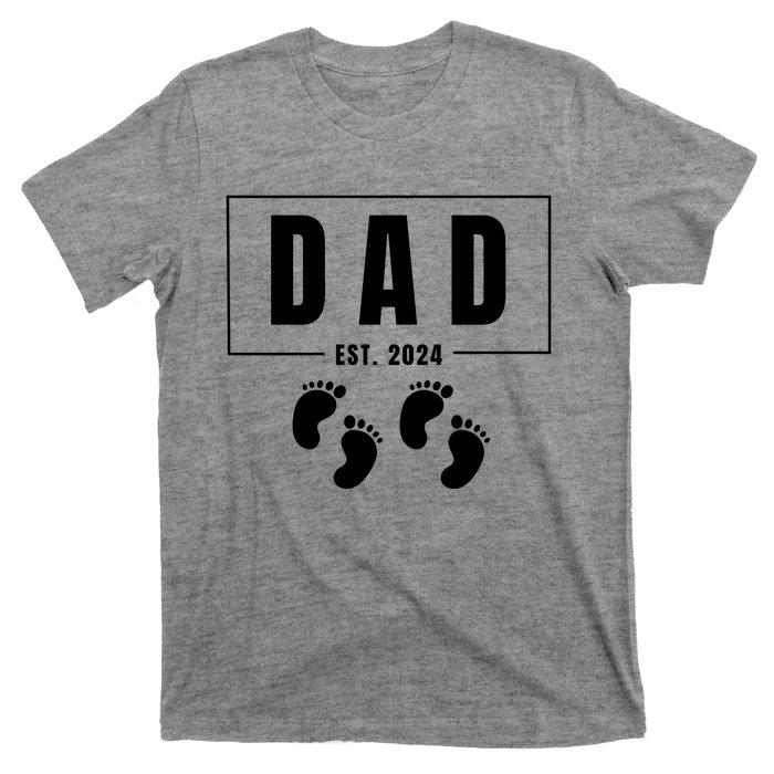 Dad Est. 2024 Fathers Day Expecting Baby Funny New Dad Baby Twins T-Shirt