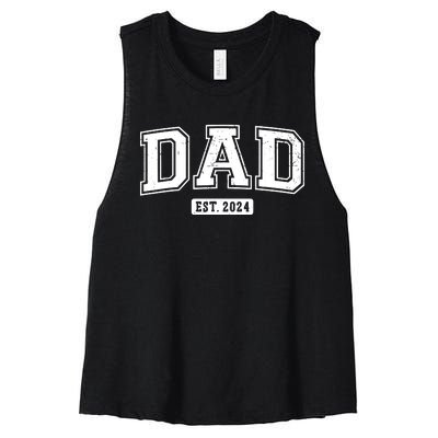 Dad Est 2024 Daddy To Be Gifts New Dad 2024 Expect Baby 2024 Women's Racerback Cropped Tank