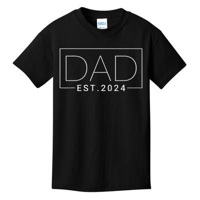 Dad Est 2024 New Dad Gift For Dad Anniversary Kids T-Shirt