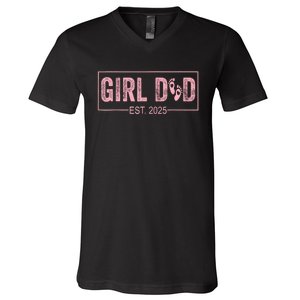 Dad Est 2025 Girl Logo Dad To Be 1st Time Dad Daddy 2025 V-Neck T-Shirt