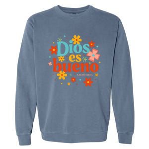 Dios Es Bueno Spanish Christian Jesus God Bible Religious Garment-Dyed Sweatshirt