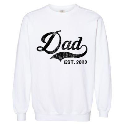 Dad Established In 2011 Worlds Best Fathers Day Cool Gift Garment-Dyed Sweatshirt