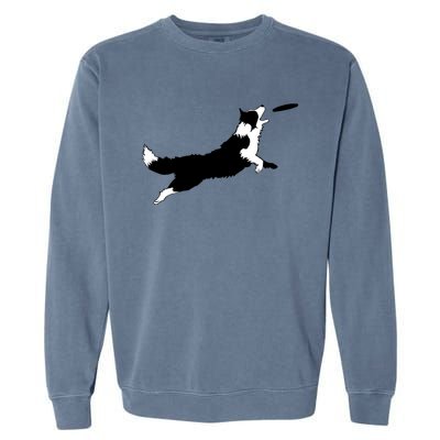 Dog Fetch Frisbee Border Collie Cool Gift Dog Lover Gift Meaningful Gift Garment-Dyed Sweatshirt