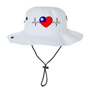 Distressed Flag Heartbeat Design Cool Taiwan Flag Gift Legacy Cool Fit Booney Bucket Hat