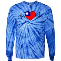 Distressed Flag Heartbeat Design Cool Taiwan Flag Gift Tie-Dye Long Sleeve Shirt