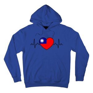 Distressed Flag Heartbeat Design Cool Taiwan Flag Gift Hoodie