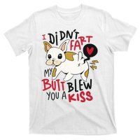 Didn't Fart My Butt Blew You A Kiss Funny Bulldog T-Shirt