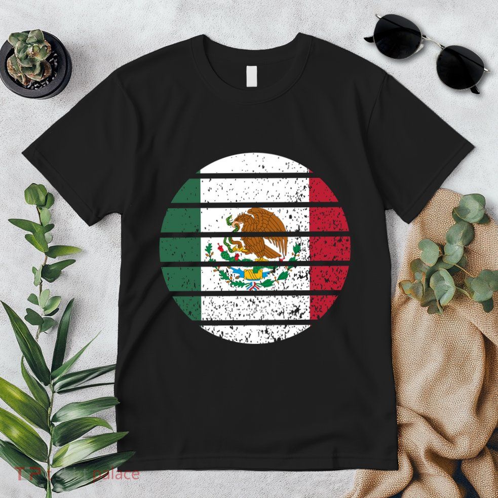Distressed Flag Of Mexico Circle Premium T-Shirt