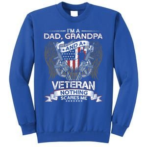 Dad Grandpa And A Veteran Proud American Veteran Grandfather Gift Sweatshirt