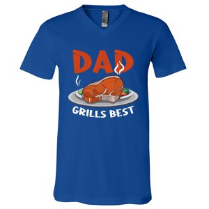 Dad Grills Best Steak Grilling Barbecue Fathers Day Bbq Gift V-Neck T-Shirt