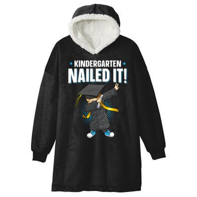 Dabbing Graduation Class Of 2025 Boy Kindergarten Nailed It Hooded Wearable Blanket
