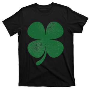 Distressed Green Four Leaf Clover Saint Patrick's Day Lover T-Shirt