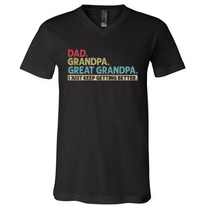 Dad Grandpa Great Grandpa I Just Keep Getting Beeter Family Retro V-Neck T-Shirt