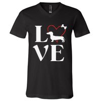 Dachshund Gifts Love Dogs For Dog Mama V-Neck T-Shirt