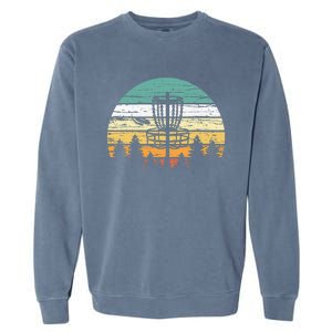 Disc Golf Retro Sunset Frisbee Golf Player Garment-Dyed Sweatshirt