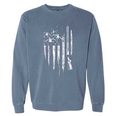 Duck Hunting American Flag Waterfowl Goose Gift For Hunter Garment-Dyed Sweatshirt