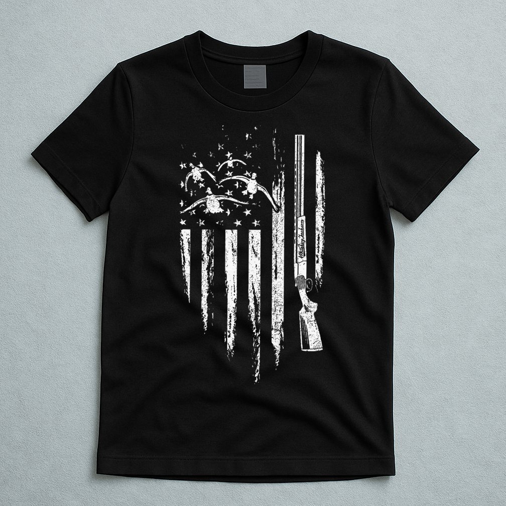 Duck Hunting American Flag Waterfowl Goose Gift For Hunter  T-Shirt