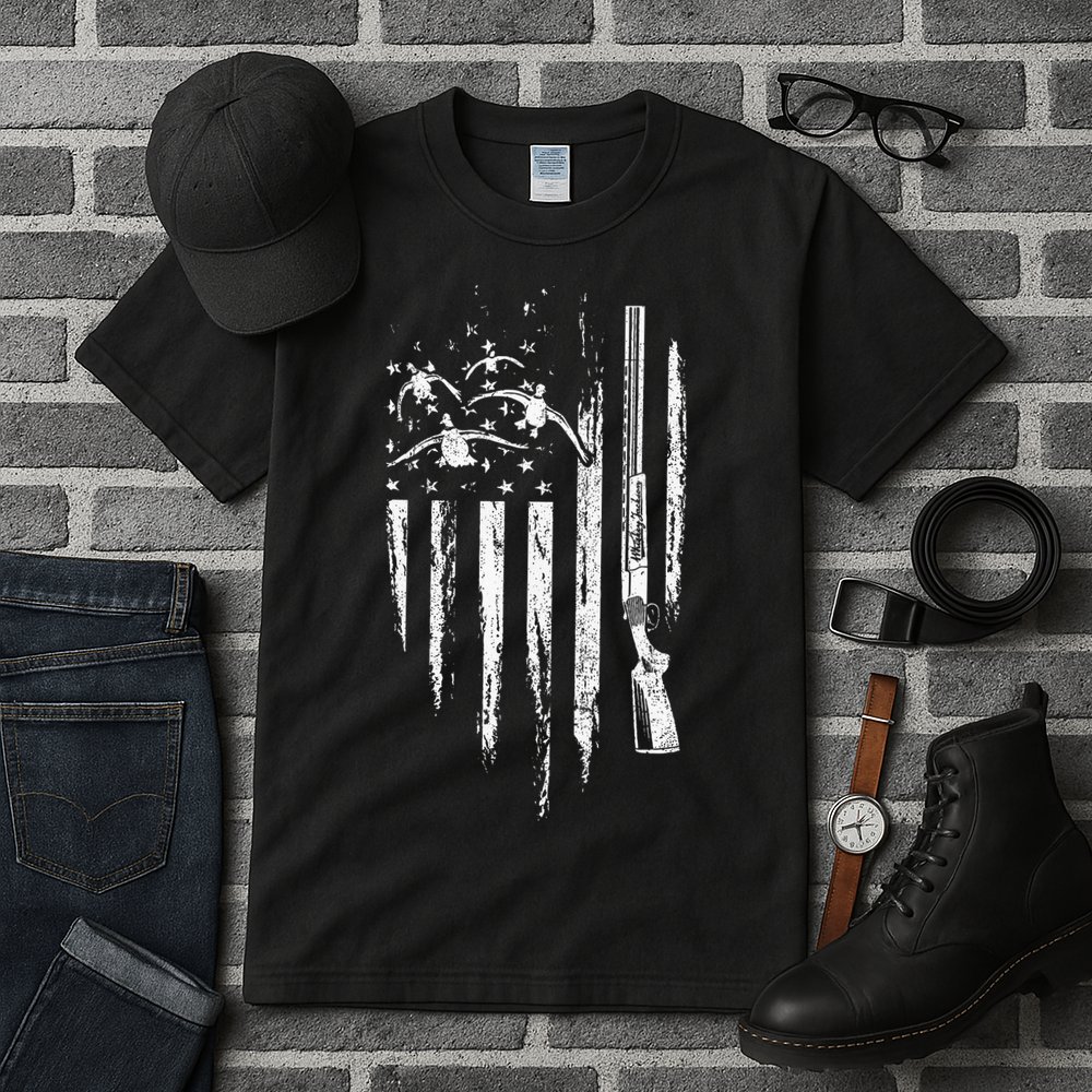 Duck Hunting American Flag Waterfowl Goose Gift For Hunter  Tall T-Shirt