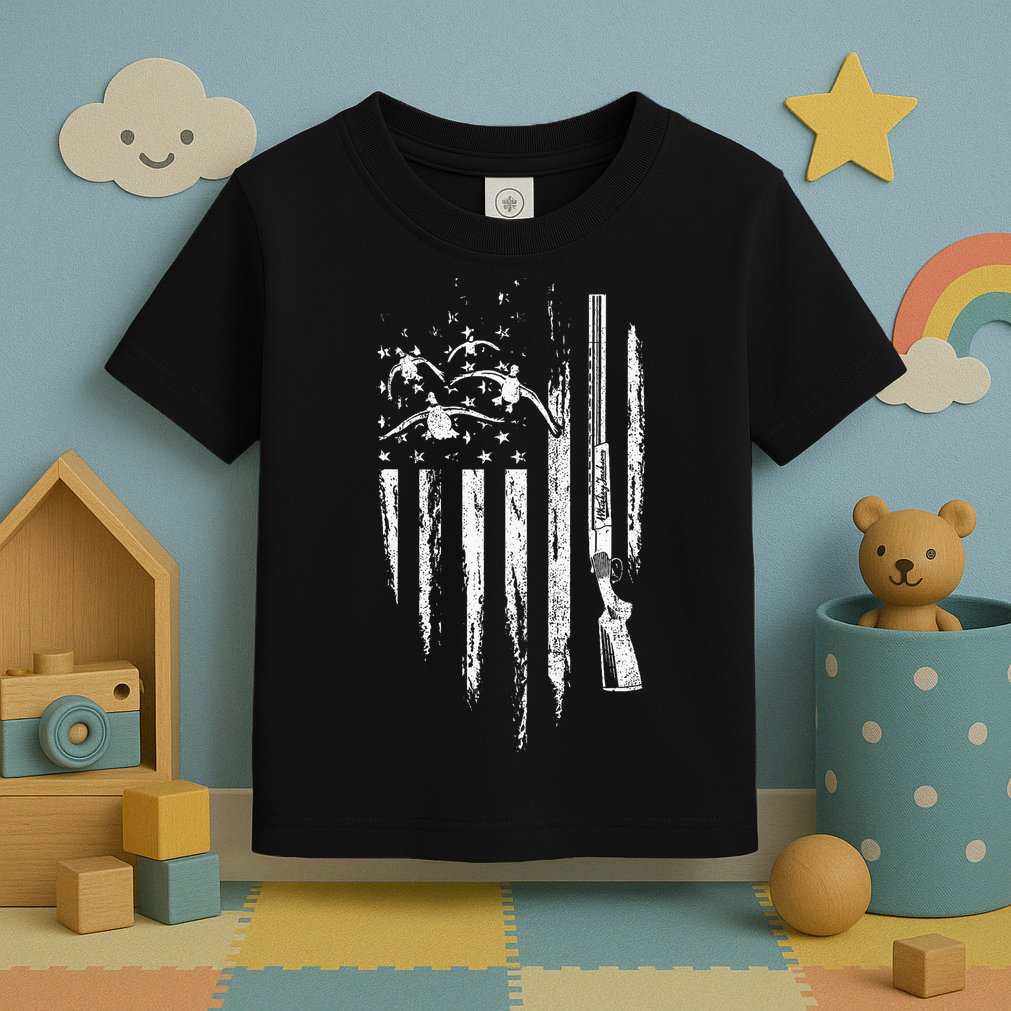 Duck Hunting American Flag Waterfowl Goose Gift For Hunter  Toddler T-Shirt
