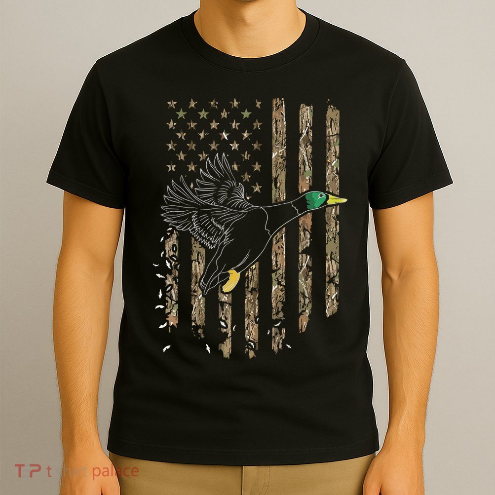Duck Hunter American Flag Waterfowl Hunting Camouflage T-Shirt
