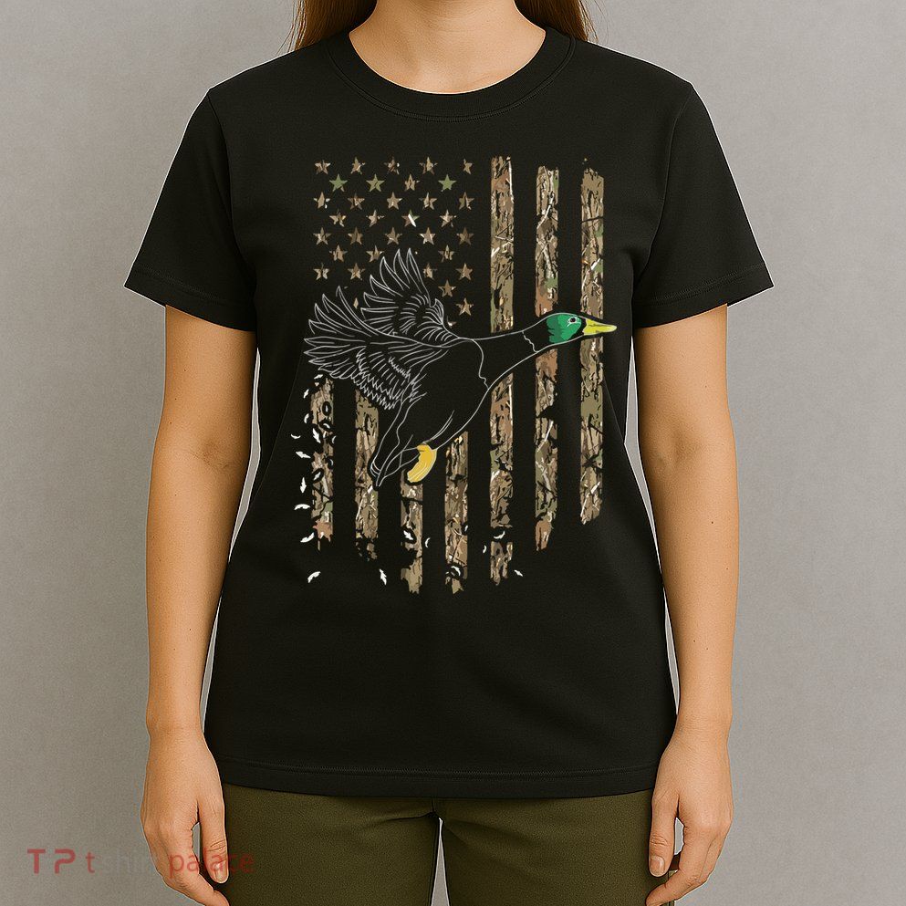 Duck Hunter American Flag Waterfowl Hunting Camouflage T-Shirt