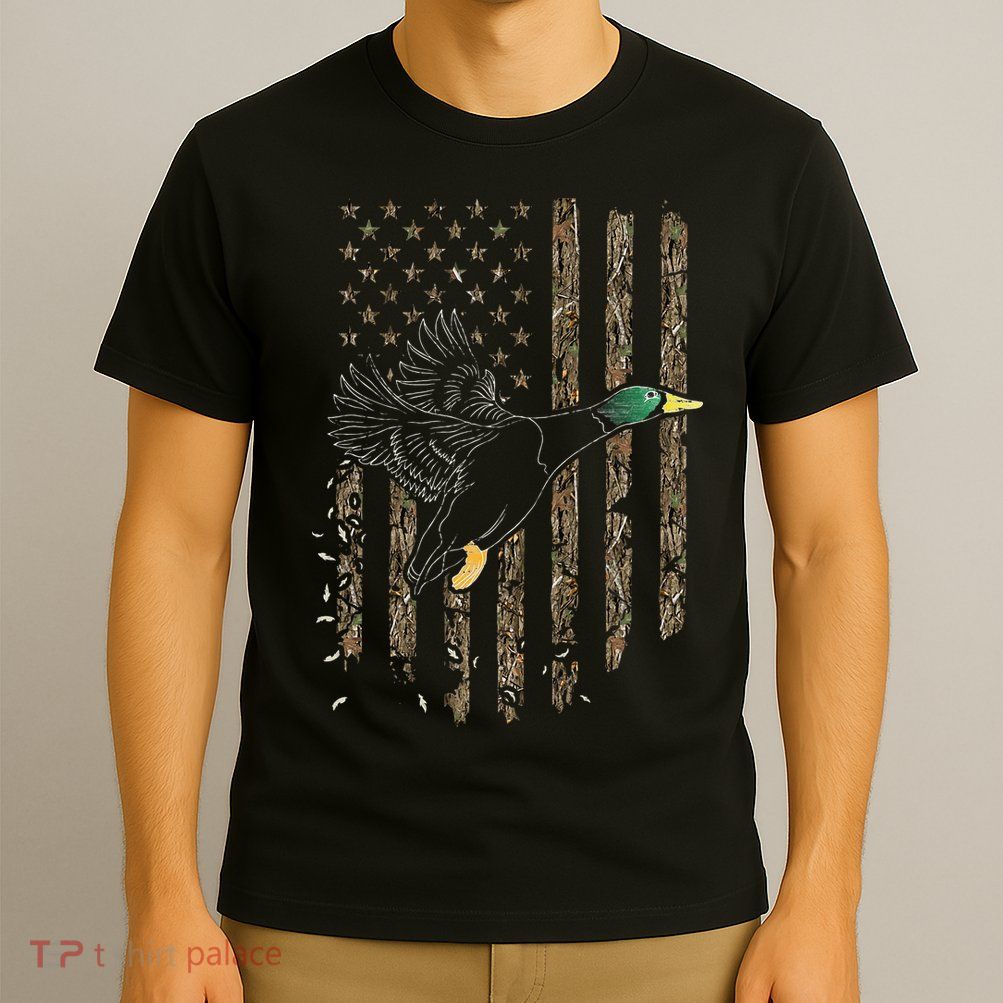 Duck Hunter American Flag Waterfowl Hunting Camouflage T-Shirt