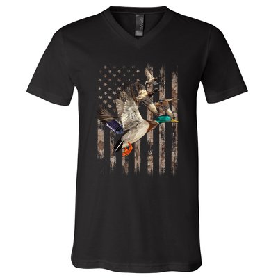 Duck Hunter American Flag Waterfowl Hunting Camouflage V-Neck T-Shirt