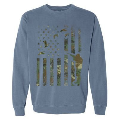 Duck Hunting Camo Men Camouflage Hunter American Flag Garment-Dyed Sweatshirt