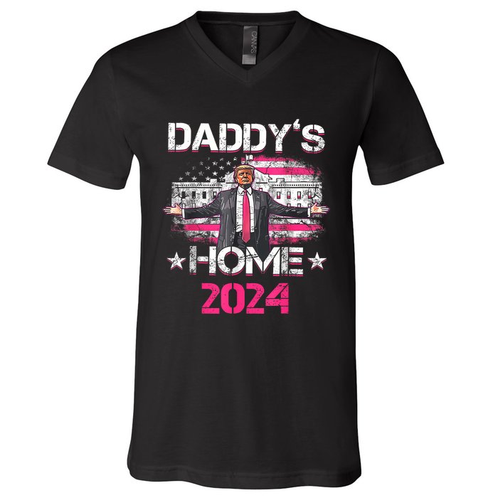 Daddys Home TrumpS Historic Return To The White House V-Neck T-Shirt