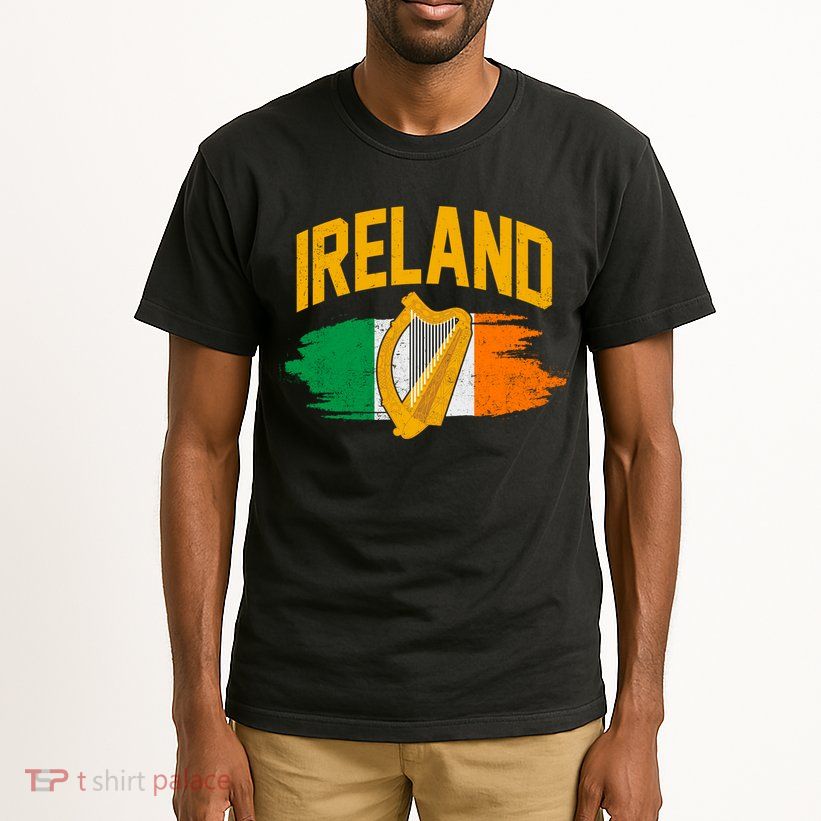 Distressed Ireland Coat Of Arms Harp Flag Tall T-Shirt