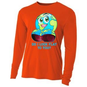 Do I Look Flat To You Funny Anti Flat Earth Cooling Performance Long Sleeve Crew