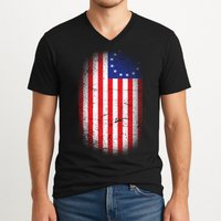Distressed 13 Colonies Betsy Ross First American Flag V-Neck T-Shirt