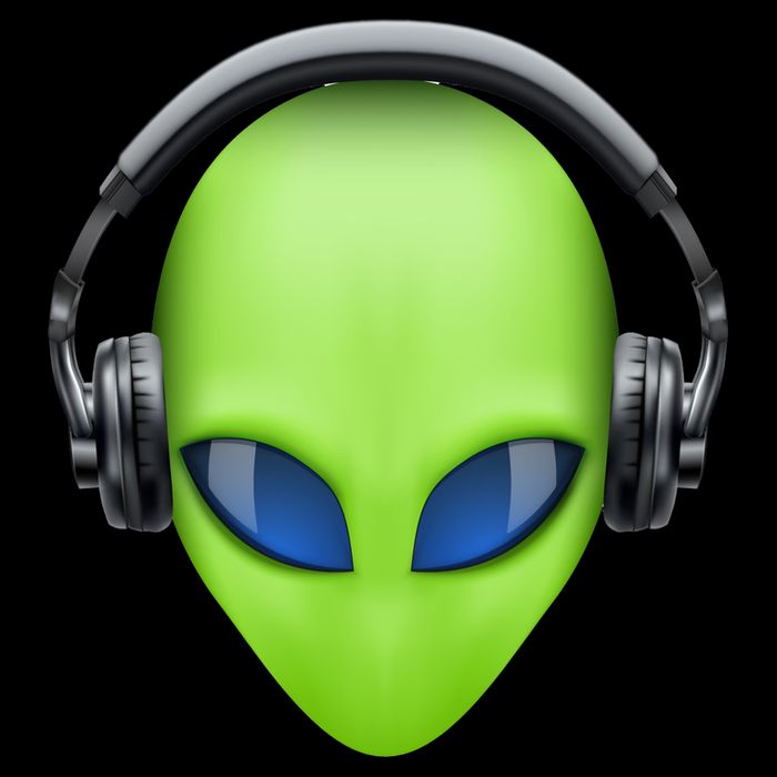DJ Alien Headphones T-Shirt