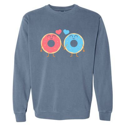 Donuts Love Doughnut Couple Valentine's Day Gift Garment-Dyed Sweatshirt