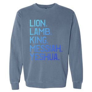 Distressed Lion Lamb King Messiah Yeshua Christian Bible Gift Garment-Dyed Sweatshirt