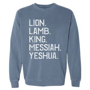 Distressed Lion Lamb King Messiah Yeshua Christian Bible Garment-Dyed Sweatshirt