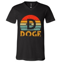 Dogecoin Logo Retro Vintage Dogecoin Hodler Trader V-Neck T-Shirt