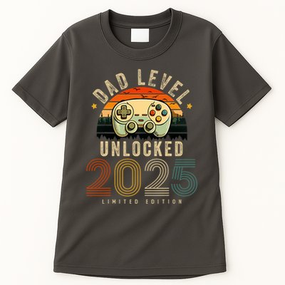 Dad Level Unlocked 2025 Dad Est 2025 Promoted To Dad 2025 Tall T-Shirt