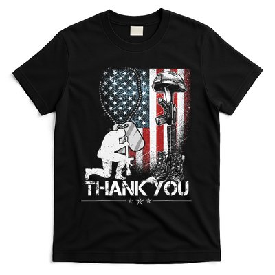 Distressed Memorial Day Flag Military Boots Dog Tags T-Shirt