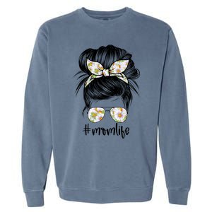 Daisy Mom Life For Wife Loves Daisy Meaningful Gift Garment-Dyed Sweatshirt