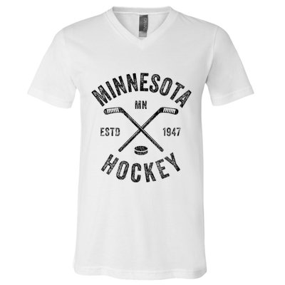 Distressed Minnesota Mn Ice Hockey Sticks Vintage V-Neck T-Shirt