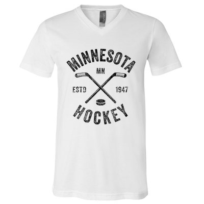 Distressed Minnesota Mn Ice Hockey Sticks Vintage V-Neck T-Shirt