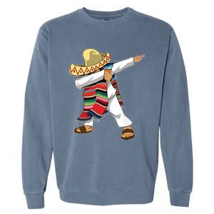 Dabbing Mexican Poncho Cinco De Mayo Sombrero Dab Garment-Dyed Sweatshirt