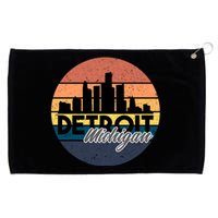 Detroit Michigan Retro Skyline Grommeted Golf Towel