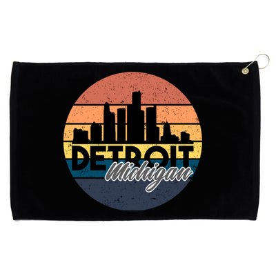 Detroit Michigan Retro Skyline Grommeted Golf Towel