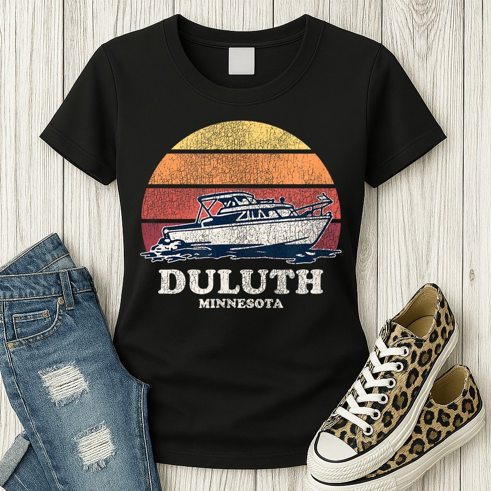Duluth MN Vintage Boating 70s Retro Boat Womens T-Shirt