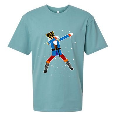 Dabbing Nutcracker Christmas Nutcracker Dab Xmas Sueded Cloud Jersey T-Shirt
