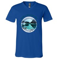 Denali National Park Alaska Souvenir Gift Art Gift V-Neck T-Shirt