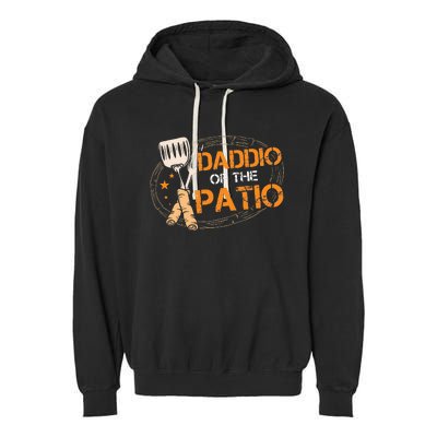 Daddio Of The Patio Grilling Sausage BBQ Barbecue Top Grill Garment-Dyed Fleece Hoodie