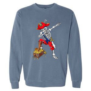 Dabbing Pirate Skeleton Dab Kids Halloween Costume Gift Garment-Dyed Sweatshirt